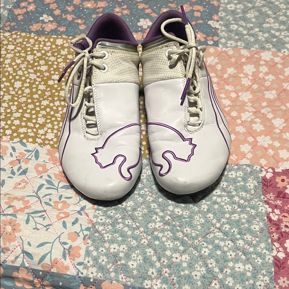 White and Purple Vintage Puma Athletic Shoes men’s sz7.5 women’s 10. - unisex